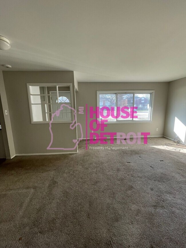 Building Photo - 21900 Coolidge