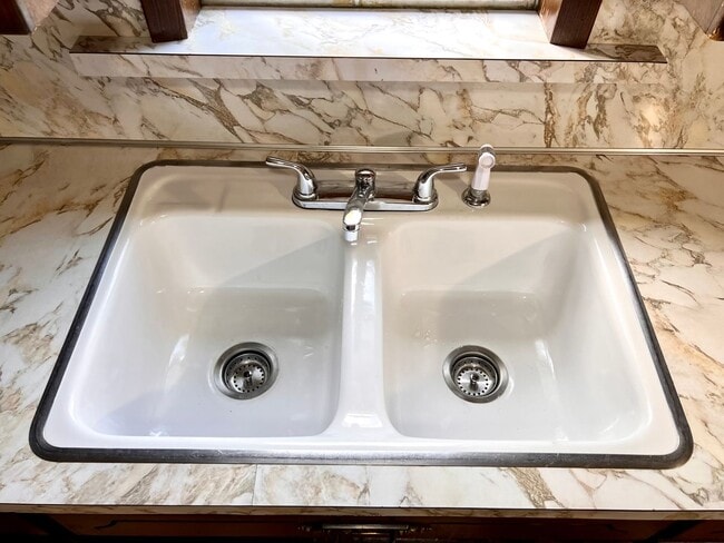 Building Photo - Home for Rent in Hot Springs!