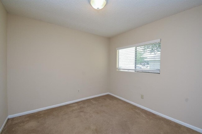 Building Photo - 10723 Spanish Grant Dr