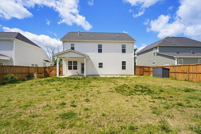 Building Photo - 1717 Stackhouse Dr
