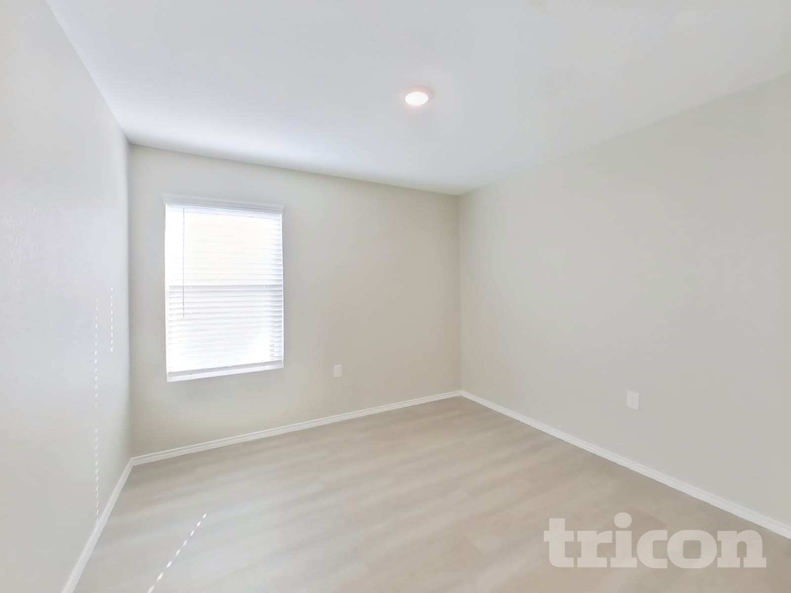 Building Photo - 5711 Raven Pl