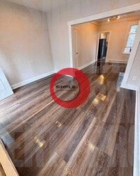 Building Photo - 137 Wunder St