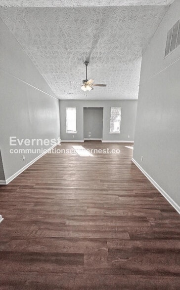 Building Photo - 1069 Estates Ct