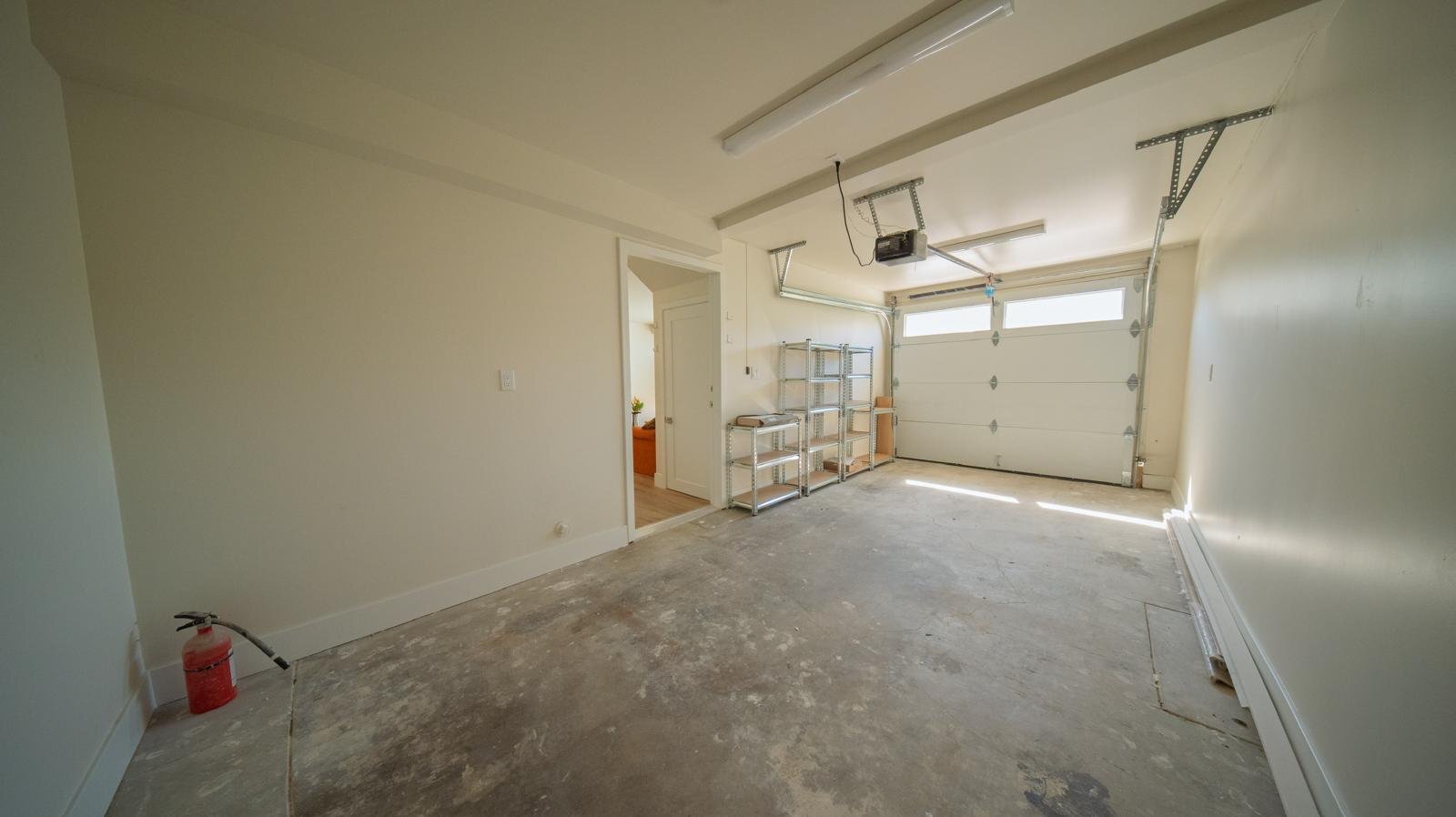 Building Photo - 1541 W 65th St