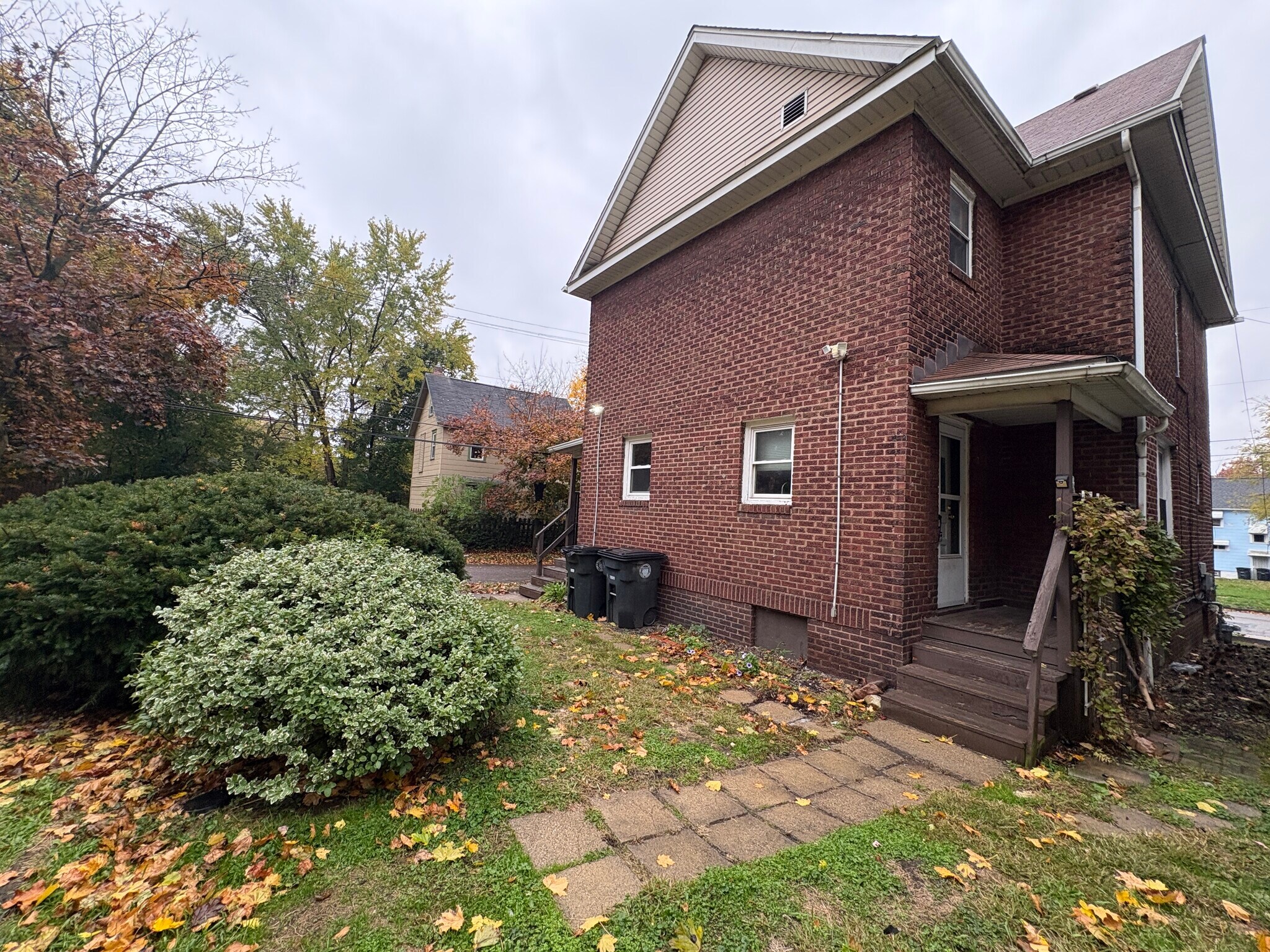 Building Photo - 1423 Marcy St