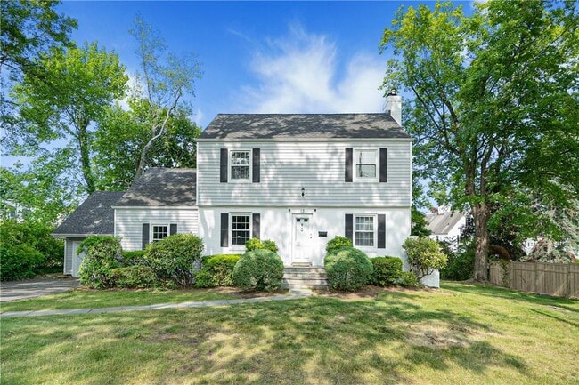 Primary Photo - 12 Laurel Rd