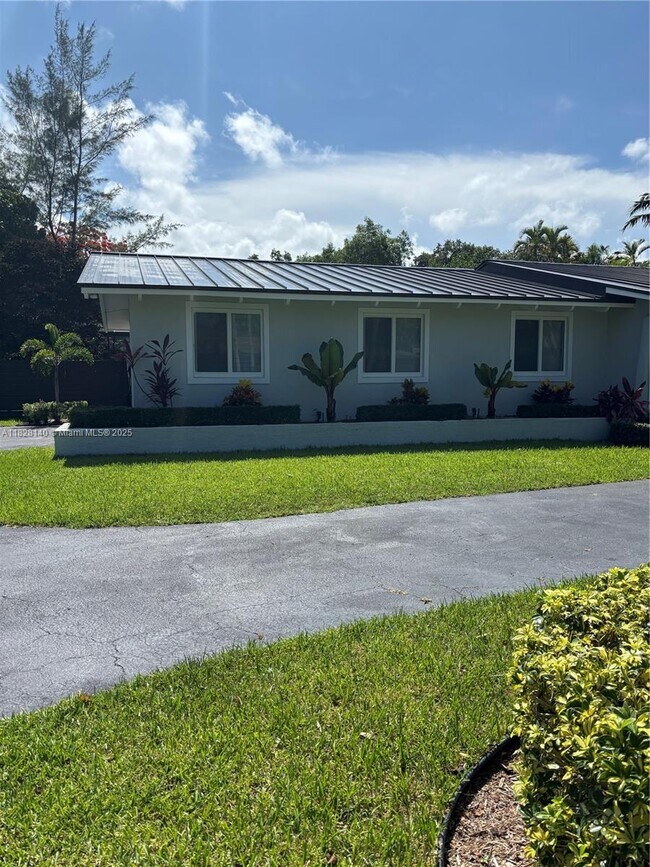Building Photo - 14520 SW 79th Ct