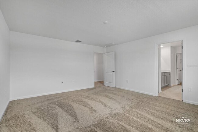 Building Photo - 1523 Brentwood Dr