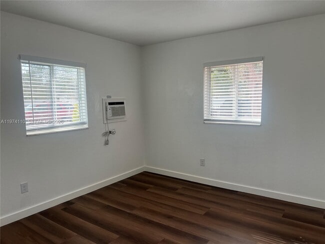 Building Photo - 21321 SW 99th Ct