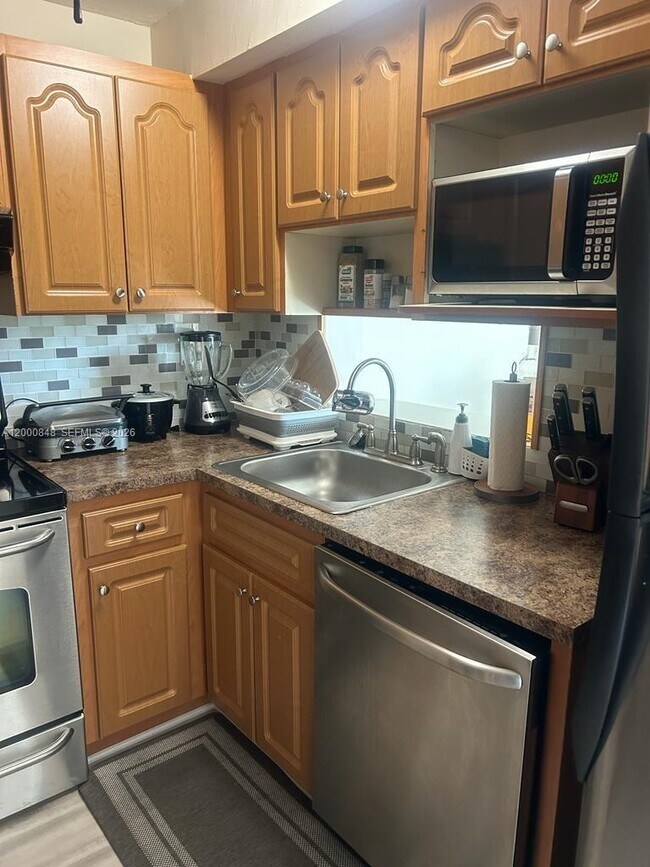 Building Photo - 11790 SW 18th St