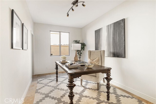 Building Photo - 16659 Addison St