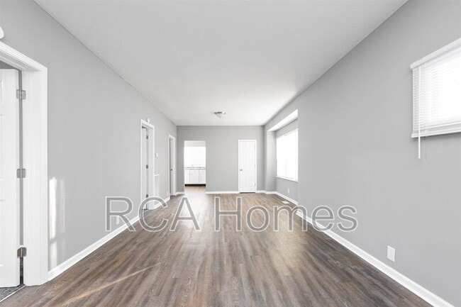 Building Photo - 2165 N Dexter St