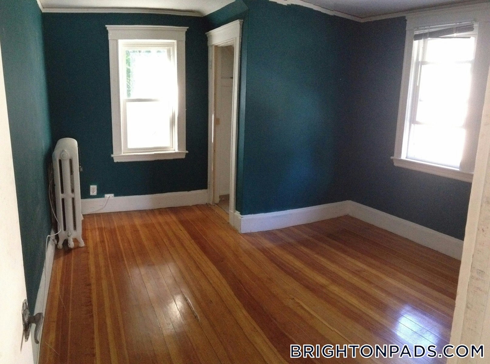 Building Photo - 70 Larch St