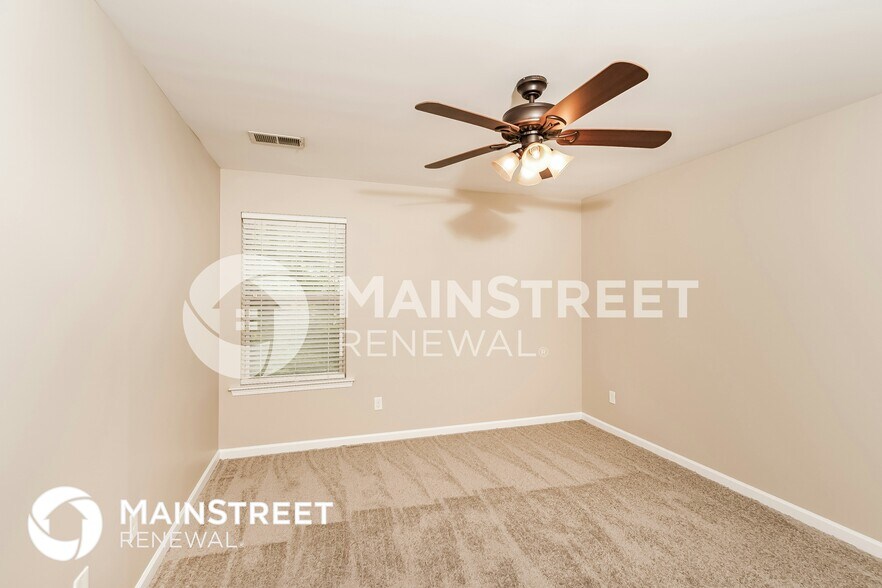 Building Photo - 3100 Rosewalk Dr
