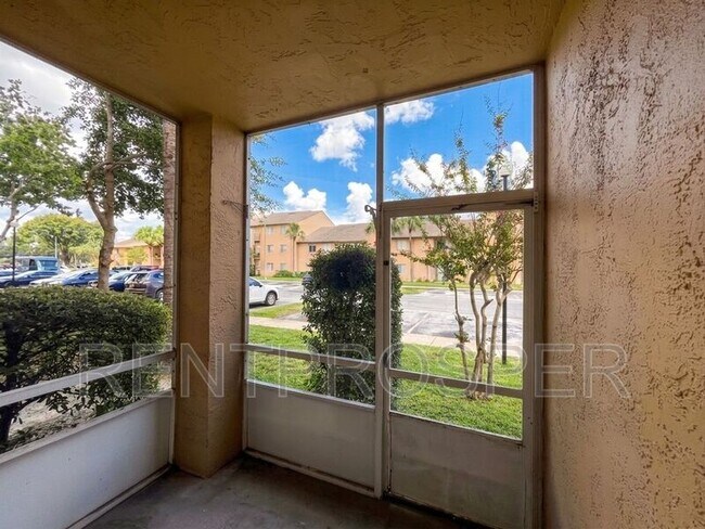 Building Photo - 5232 Via Hacienda Cir