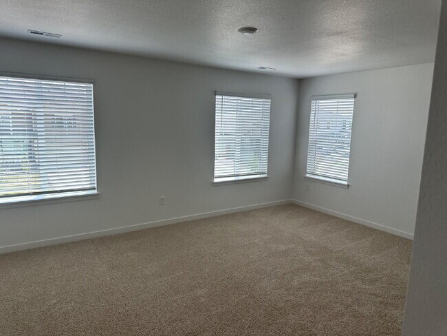 Building Photo - Brand New Beautiful Home in Mead!!!!