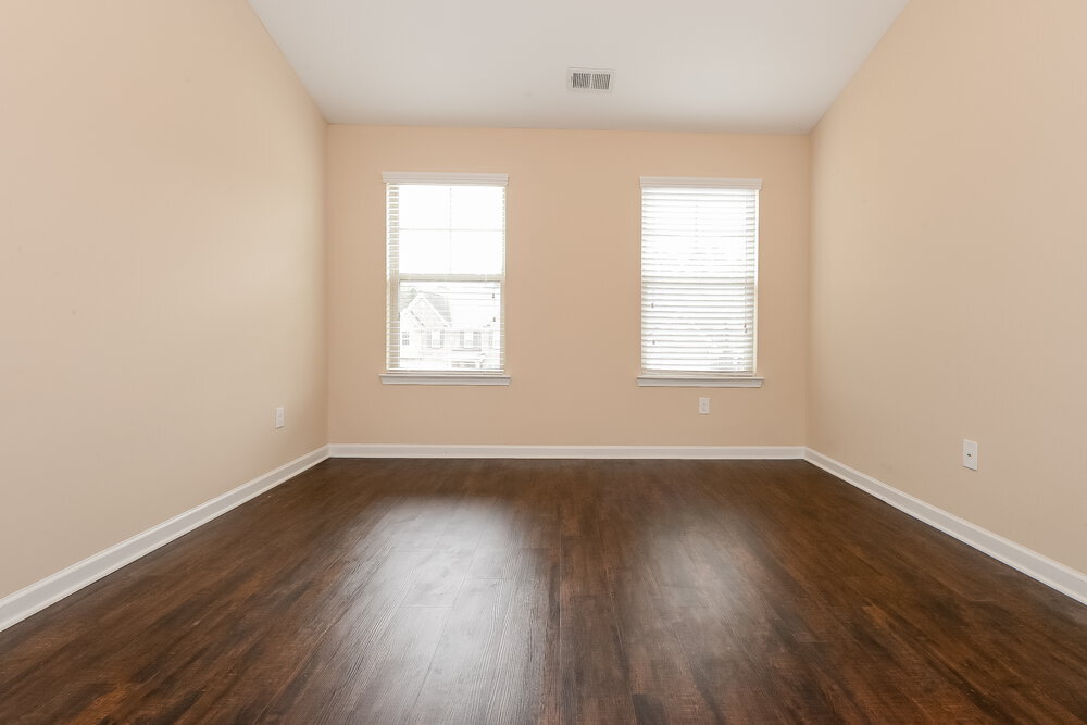 Building Photo - 705 Yukon Way