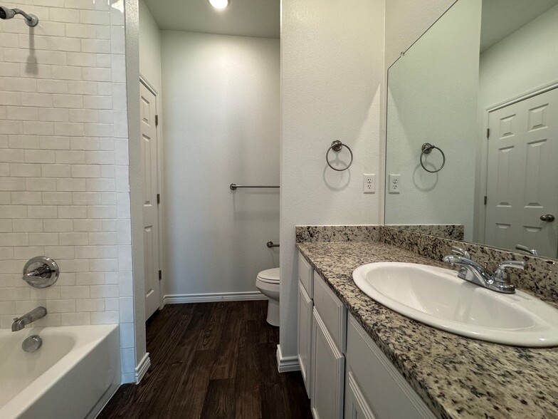 Building Photo - 3506 Barnacle Dr