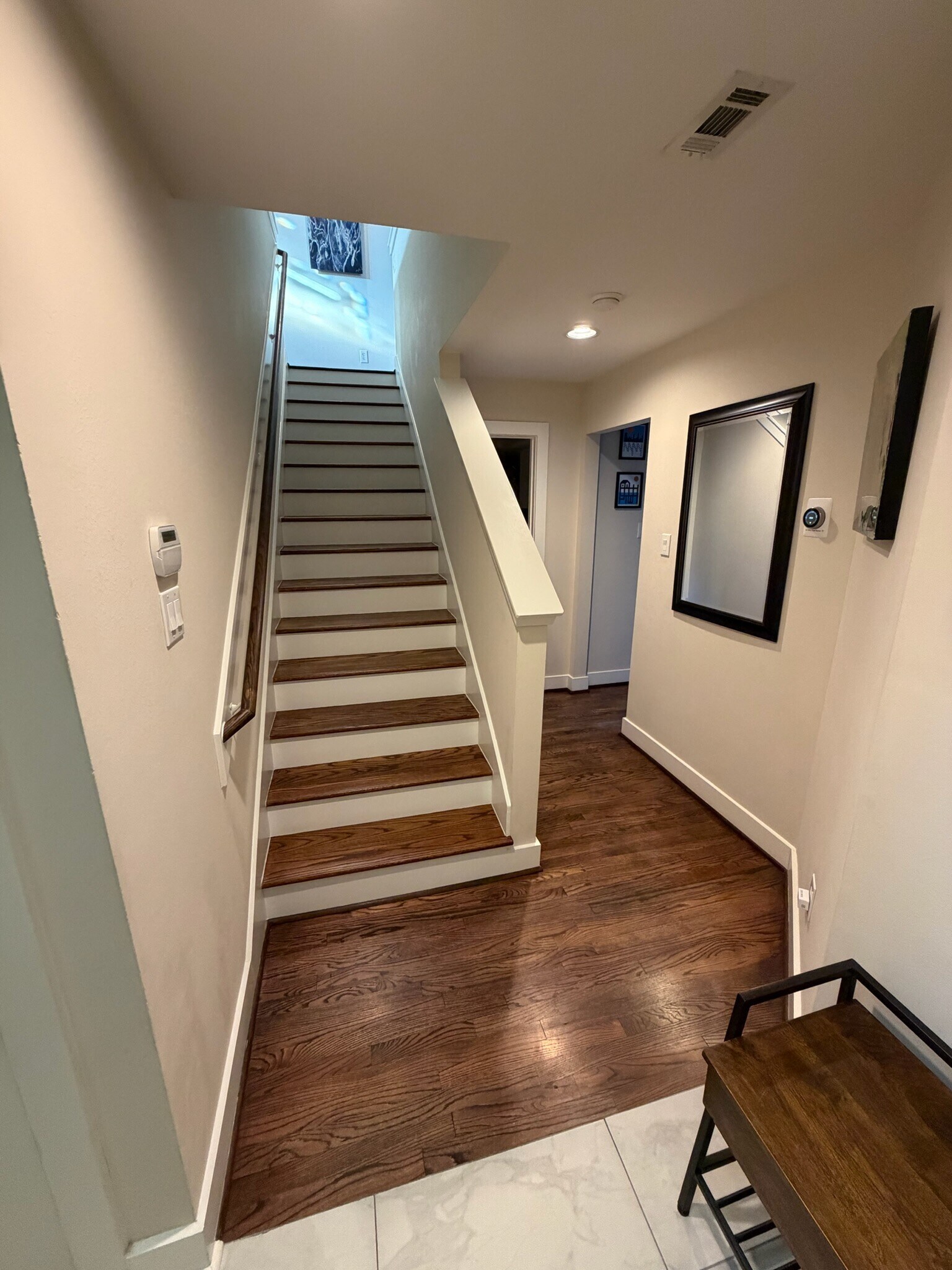 Building Photo - 5810 Darling St