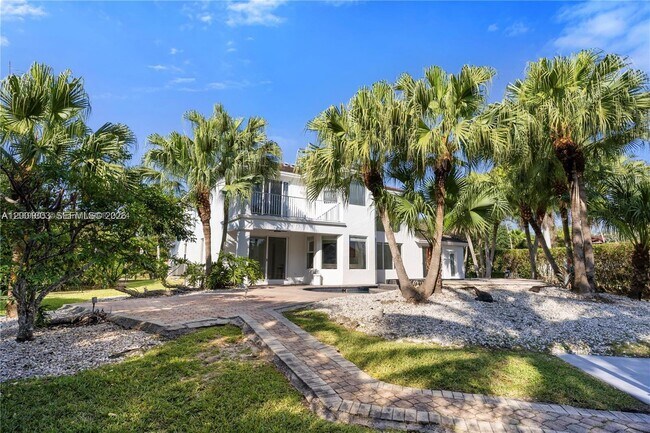 Building Photo - 16449 SW 84th Pl