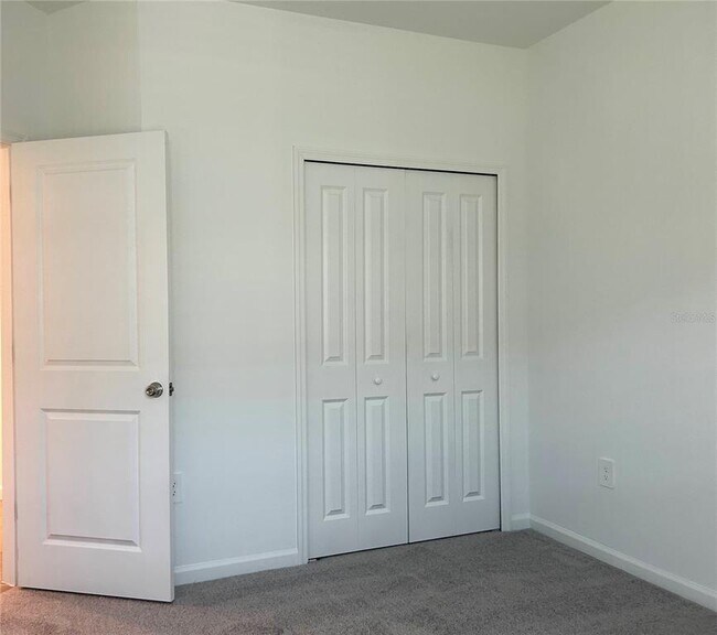 Building Photo - 6637 SW 89th Loop