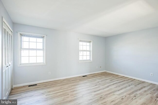 Building Photo - 29 Maureen Ct