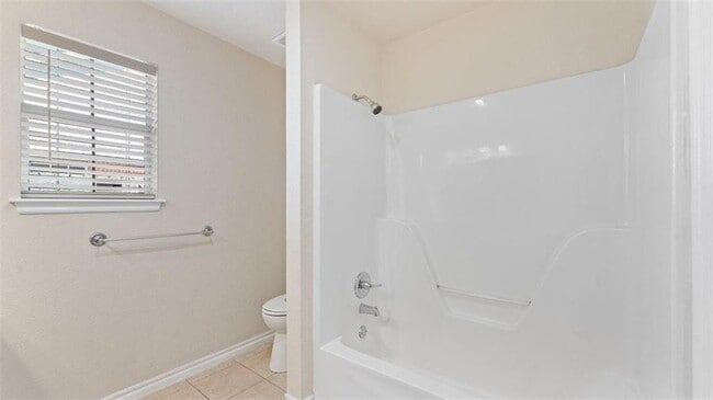 Building Photo - 829 S Liberty Dr