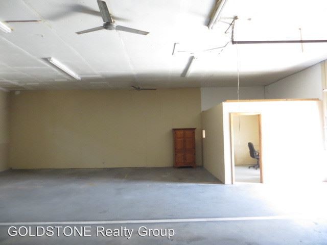 Building Photo - 14311-14401 N Nebraska Ave