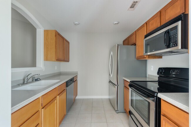 Building Photo - 2113 Fig Tree Way