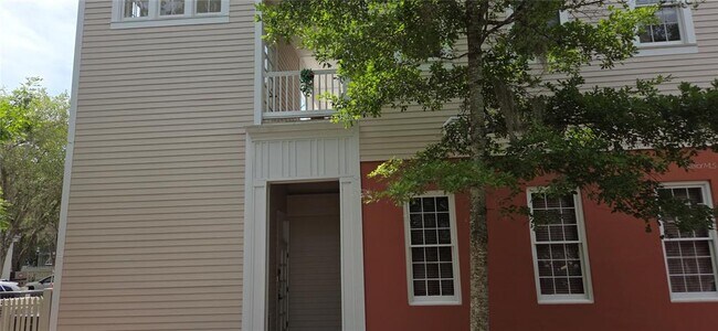 Building Photo - 5323 SW 91st Terrace
