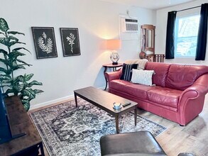 Building Photo - Rocky Court