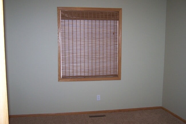 2nd BR - 8868 Spring Ln