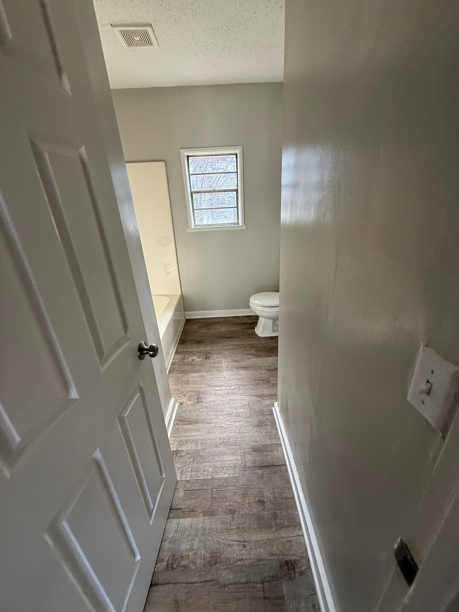 Building Photo - 605 80th St S