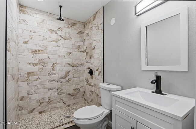 Building Photo - 10752 Mellward Rd