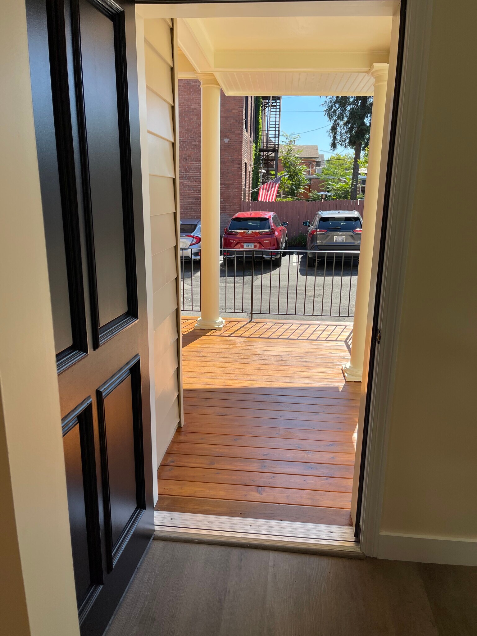 Front door - 528 Chapel St