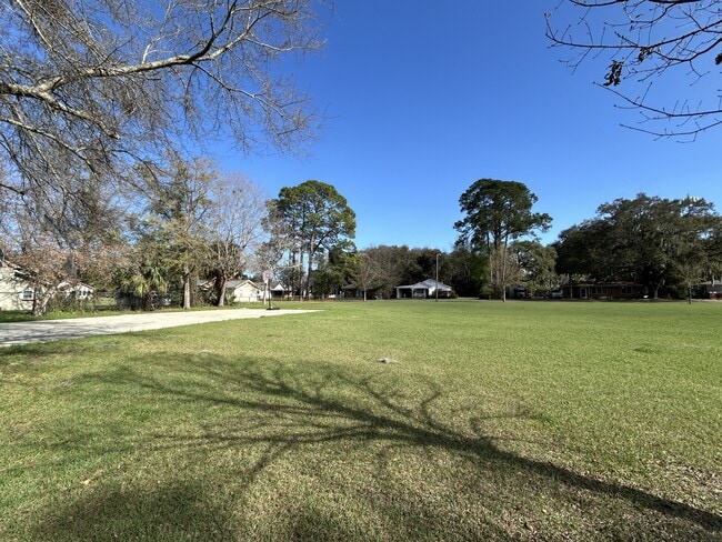 Building Photo - 2805 3rd St