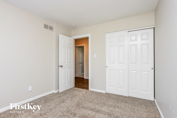 Building Photo - 16342 Peppermill Dr