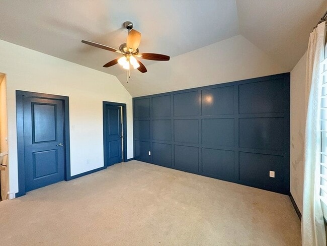 Building Photo - 2151 Lassen Dr