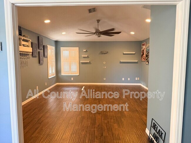 Building Photo - 7532 Blue Spring Dr