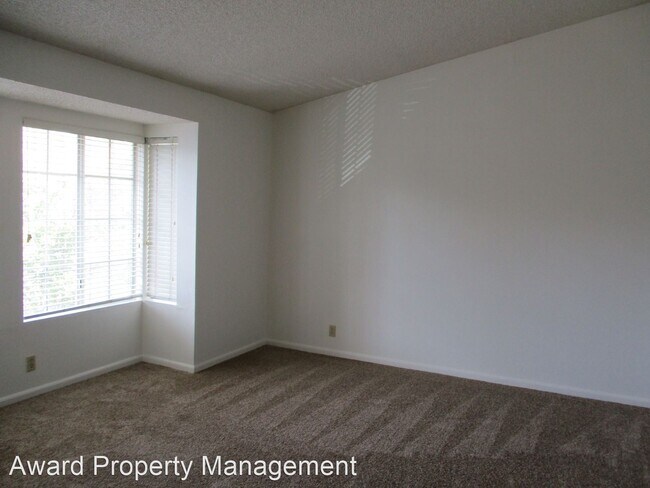 Building Photo - 4 br, 3 bath House - 1235 Manzana Way
