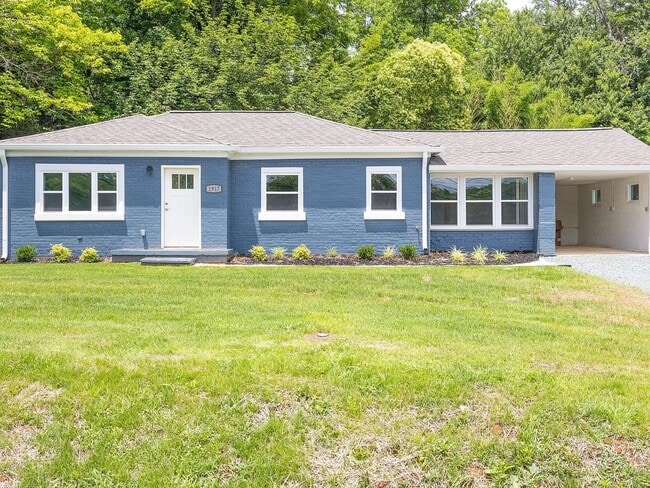 Building Photo - 2 Bedrooms • 2 Full Bathrooms • ~1,254?sq?...