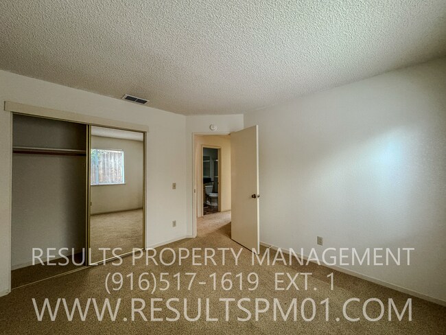 Building Photo - Stanford Ranch 3 Bedroom beauty!