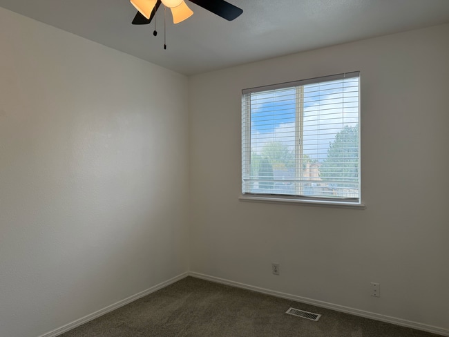 Building Photo - 8103 Waterfowl Ave