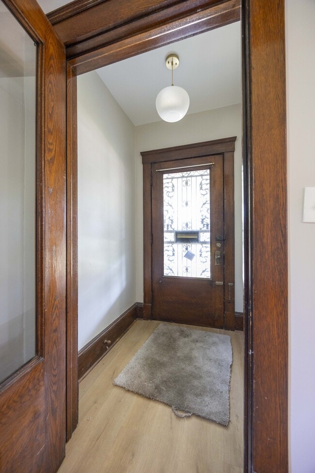 Building Photo - 1496 E 107th St