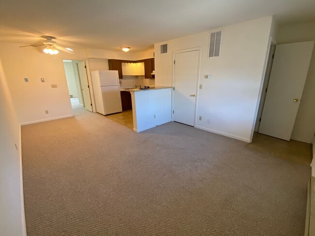 Interior Photo - 307 & 311 W. Birch