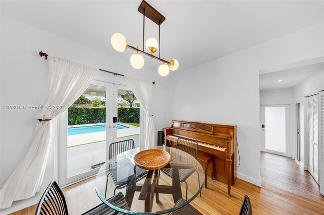 Building Photo - 172 Bentley Dr