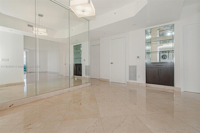 Building Photo - 4779 Collins Ave