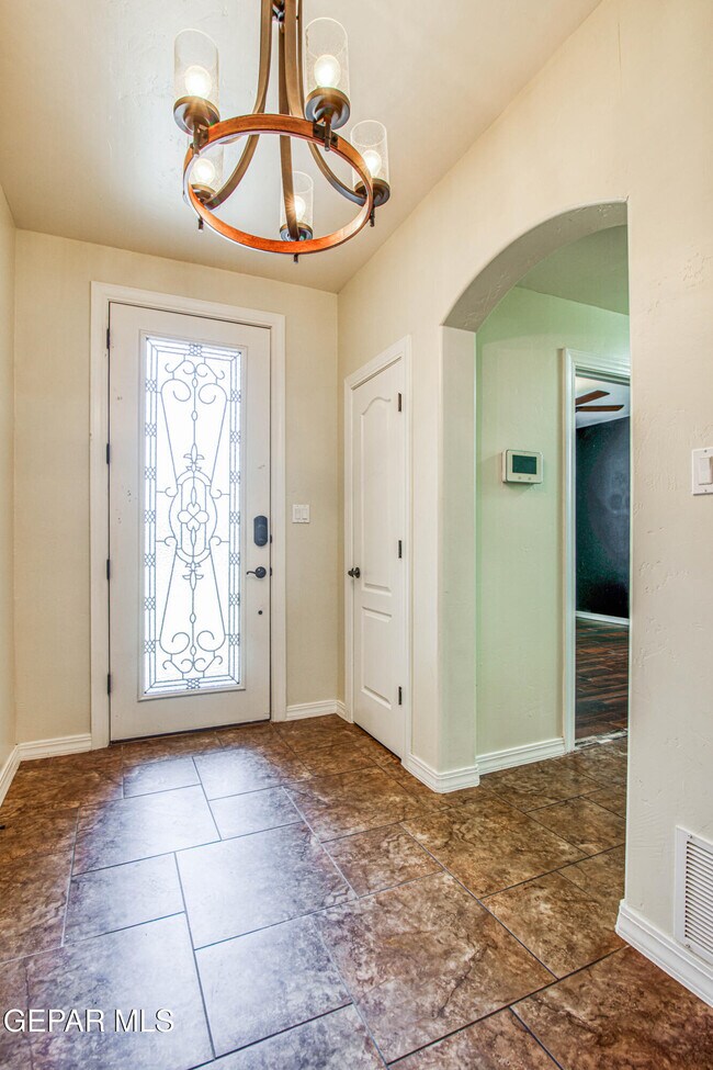 Building Photo - 13401 Emerald Pond Dr