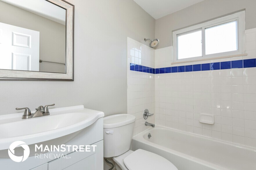 Building Photo - 9305 W 100th Cir