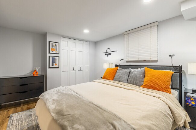 Building Photo - 3017 Pearl St